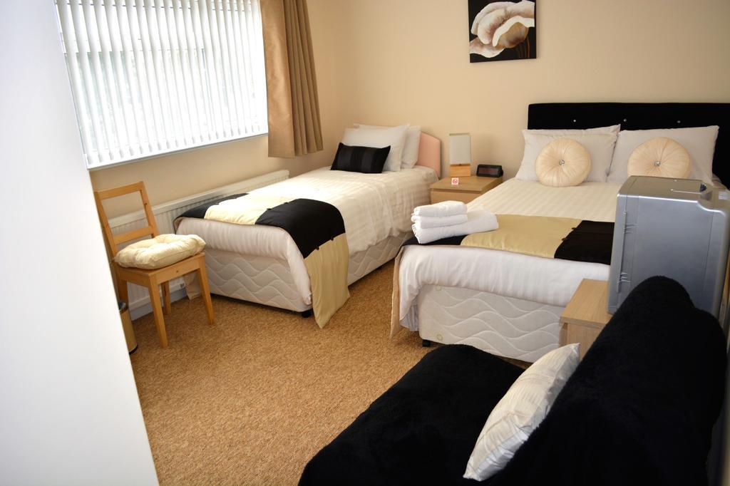Winston Guesthouse Bicester Eksteriør billede