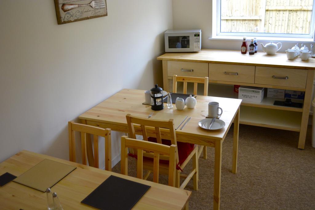 Winston Guesthouse Bicester Eksteriør billede